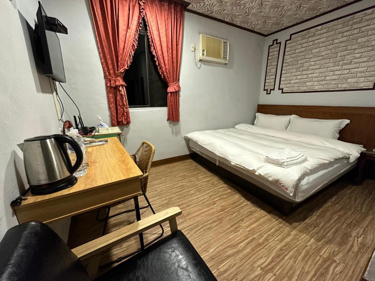 ג'יאושי Ming Ren Hotspring Hotel מראה חיצוני תמונה